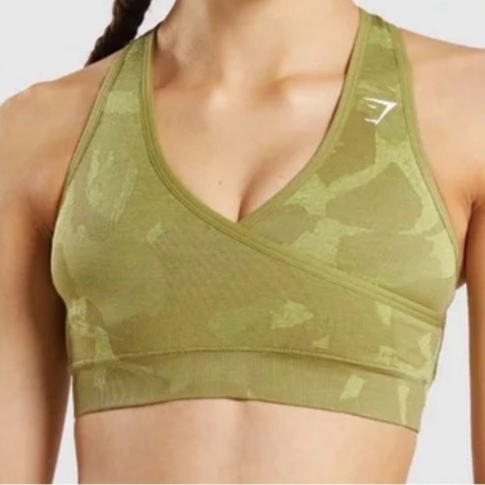 Gymshark Green Adapt Camo Criss Cross Bra Sz. M